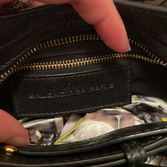 (SOLD) Balenciaga Mini City with gold hardware - Picture 4 of 12